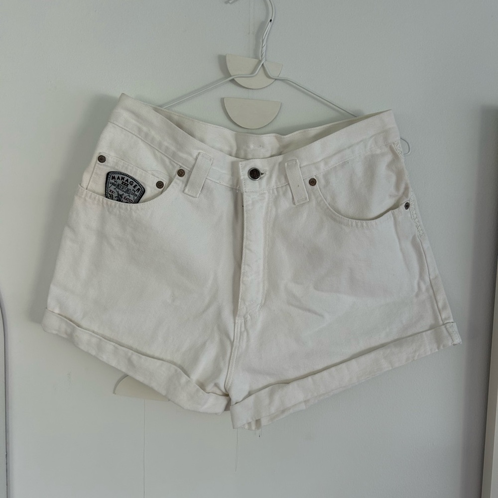 Vintage Manager White Women's Shorts